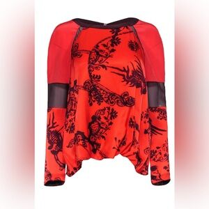 Elizabeth and James Silk Long Sleeve Floral top